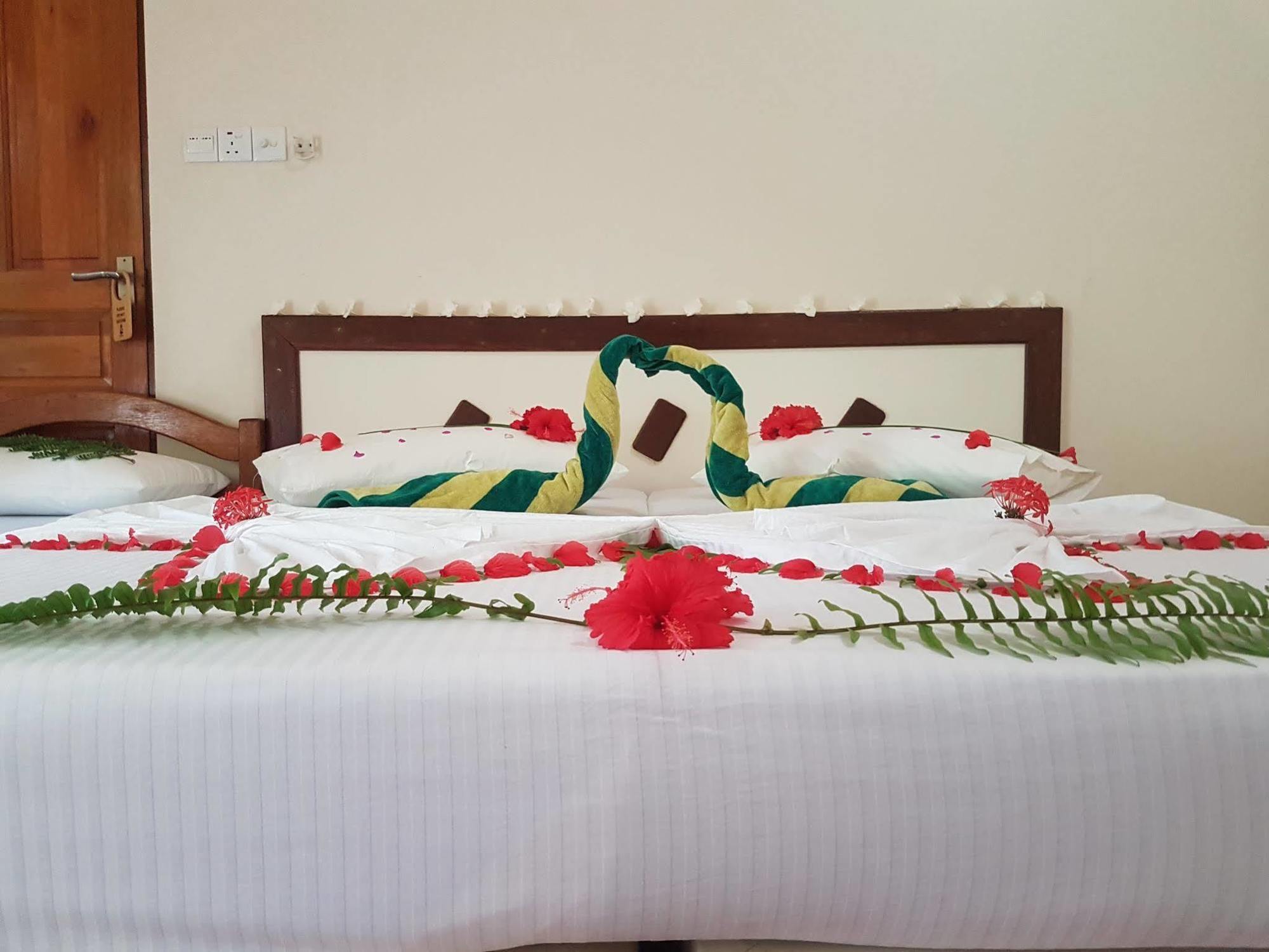 Fulidhoo La Perla Guest House Екстер'єр фото